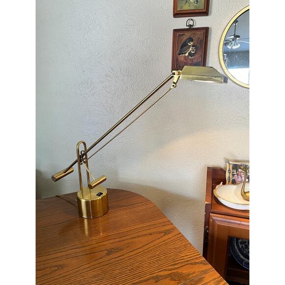 1970’s Postmodern Brass Pendulum Desk Lamp - Picture 9 of 10
